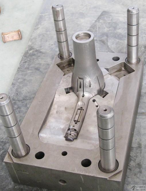 電吹風(fēng)機(jī)家電塑料模具