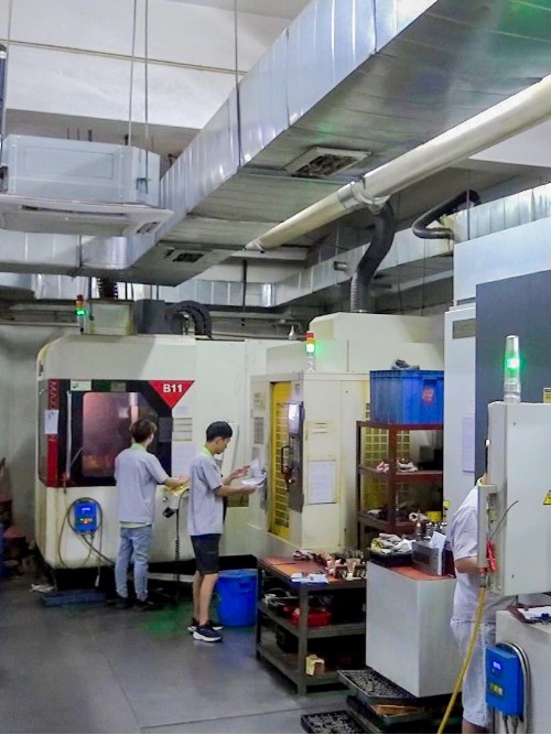 塑膠模具定制中空制品的優(yōu)點及分類